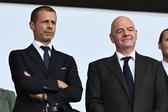 Aleksander Ceferin, presidente da UEFA, e Gianni Infantino, presidente da FIFA (IMAGO)