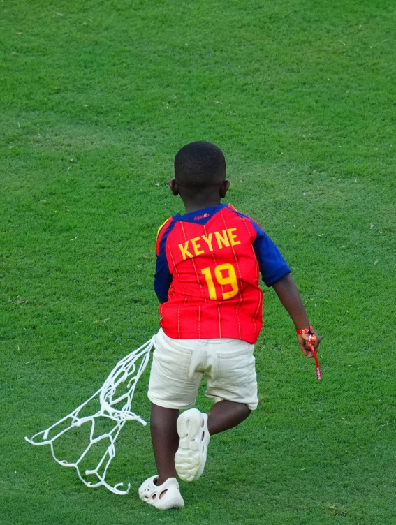 Keyne, irmão de Lamine Yamal - Foto: IMAGO