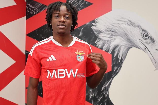 Alan Mael Lembakoali, avançado do Benfica (foto: SL Benfica)