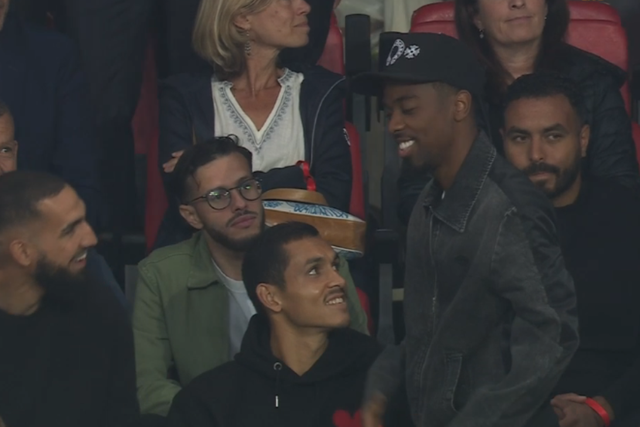 Angel Gomes recuperado do susto e presente nas bancadas a ver o Lille
