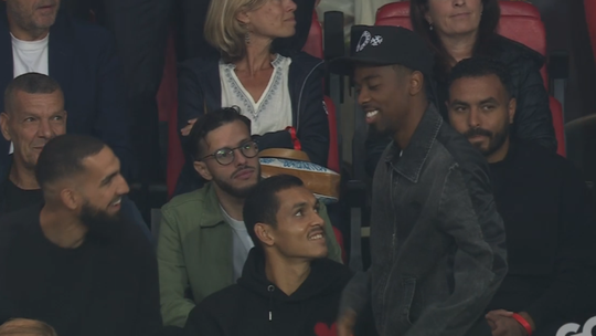 Angel Gomes recuperado do susto e presente nas bancadas a ver o Lille