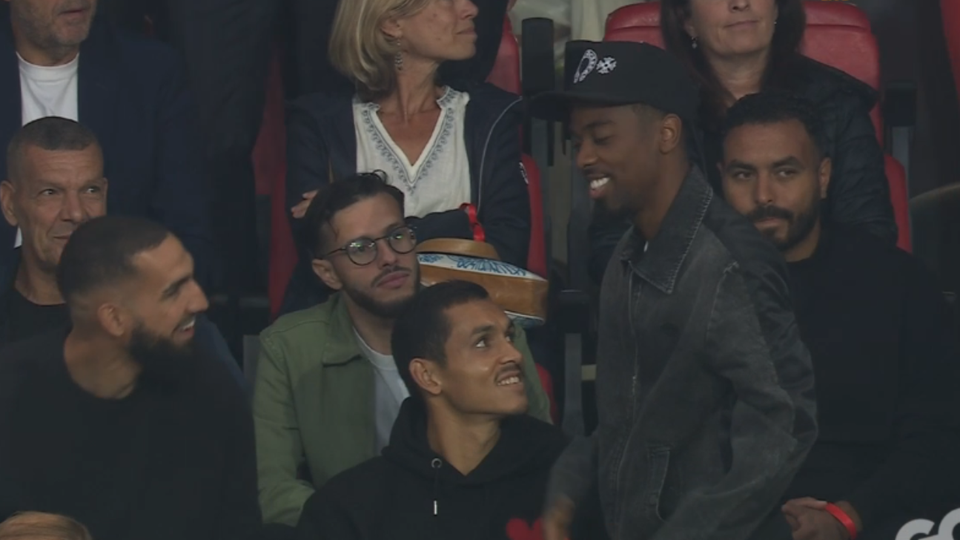 Angel Gomes recuperado do susto e presente nas bancadas a ver o Lille