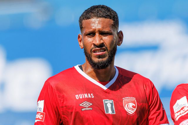 Santa Clara: uma baixa e um 'reforço' para o Aves