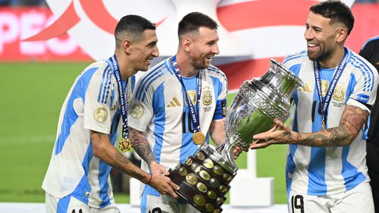 Otamendi herdeiro de Messi na Argentina?