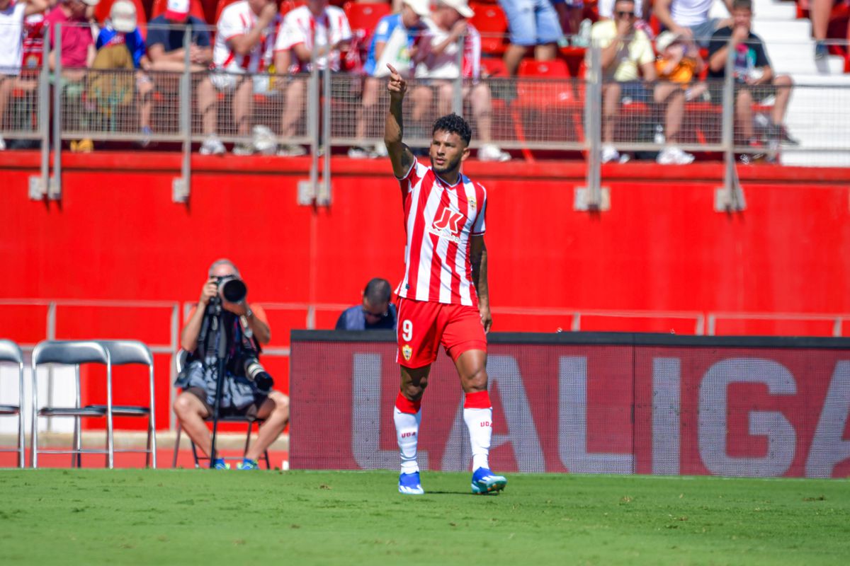 Suárez, Ivanovic, Jota: o mercado dos avançados no Sporting