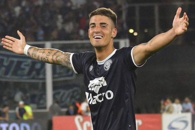 Francisco Petrasso a caminho do Rio Ave