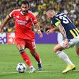 Pavlidis em duelo com Skriniar