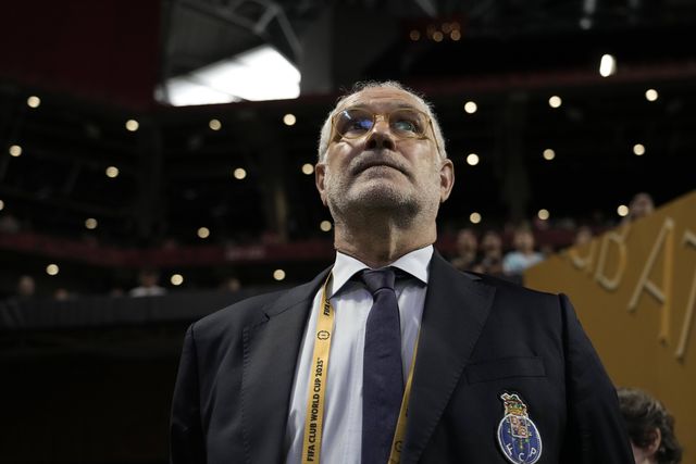 Oficial: FC Porto comunica saída de Andoni Zubizarreta