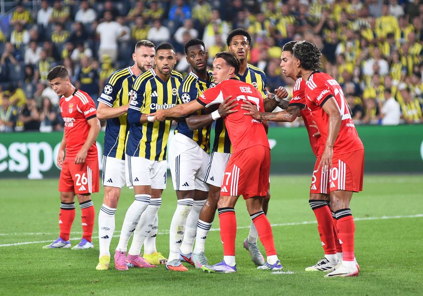 Canto a favor do Fenerbahçe ao Benfica