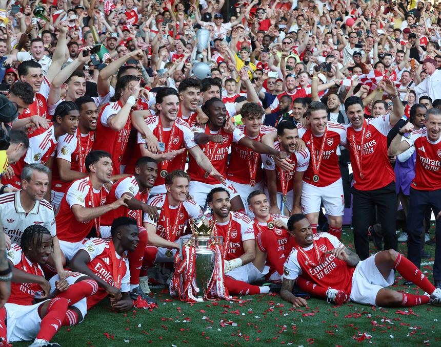 O Arsenal terminou a época como campeão inglês. Manteve as bases do sucesso de 2025/26 e posiciona-se como favorito à conquista da prova - Foto: IMAGO