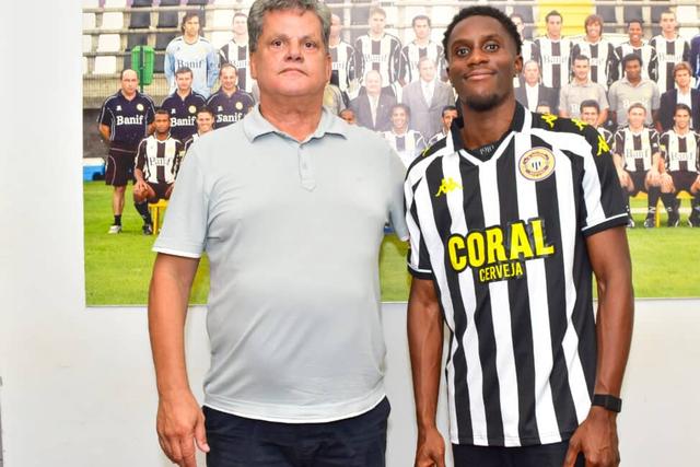Presidente Rui Alves e o reforço William Kokolo