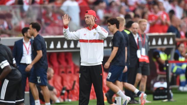 Circati não vai a jogo, mas já é ovacionado pelo Estádio da Luz