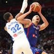 Wemby sentiu dificuldades para travar Nikola Jokic     Fotografia Imago