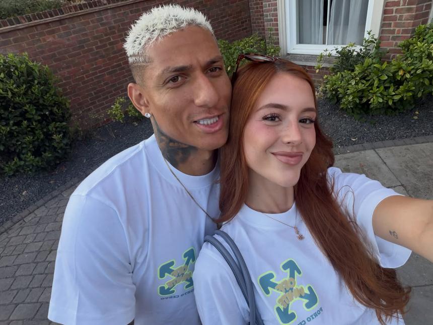 Richarlison e Amanda Araújo