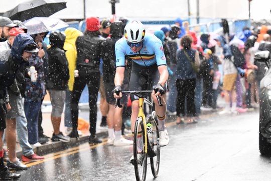 Ciclista que sofreu enfarte e acidente de viação obrigado a terminar carreira