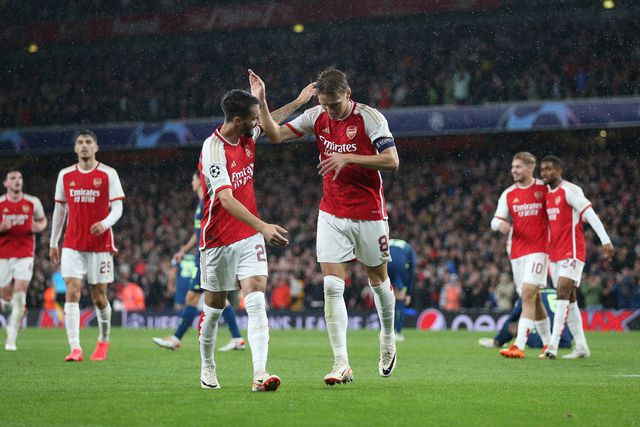 Liga dos Campeões: Arsenal goleia PSV, Sevilha e Lens empatam