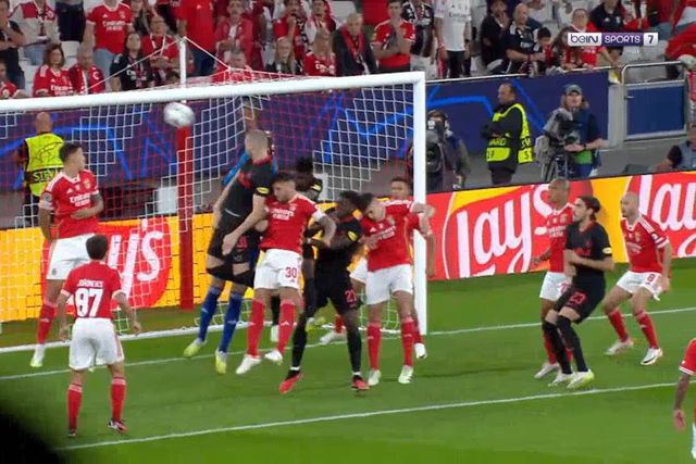 Salzburgo desperdiça penálti após má abordagem de Trubin (vídeo)