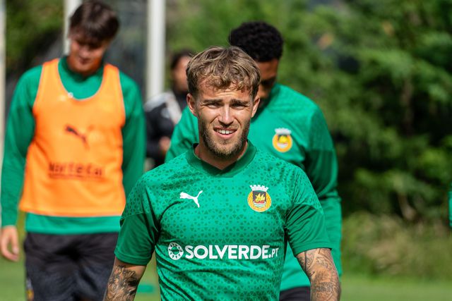 Guga lida bem com os 'pontos' e está pronto para Alvalade