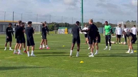 Boa disposição reina no treino do Sporting