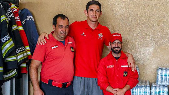 Leixões em ação solidária com os bombeiros da região