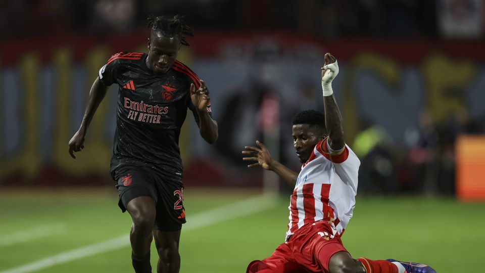 Atenção, Benfica: Kaboré assiste duas vezes antes do intervalo pelo Burquina Faso (vídeo)