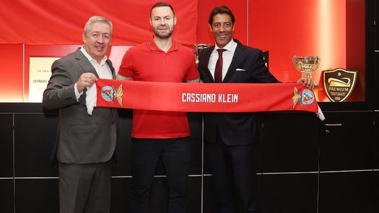 Cassiano Klein apresentado como novo treinador do Benfica