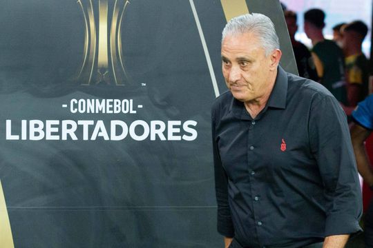 Tite insultado após derrota do Flamengo na Libertadores: «Dói no lado humano»