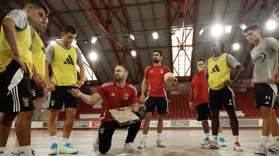 Vitória do Benfica no regresso do futsal aos Açores