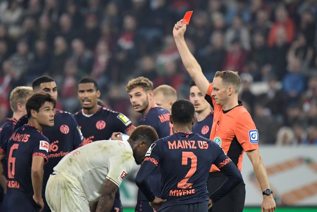 Bundesliga: Mainz alcança primeira vitória em jogo de loucos