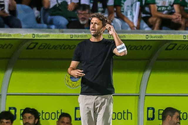 Treinador do Arouca diz que «nesta altura a classificação não significa nada»