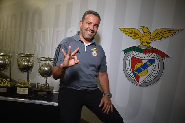 «Três ligas em quatro épocas não estava nos meus sonhos quando vim para o Benfica»