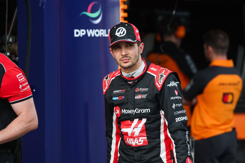 Ocon no final da sessão em Baku