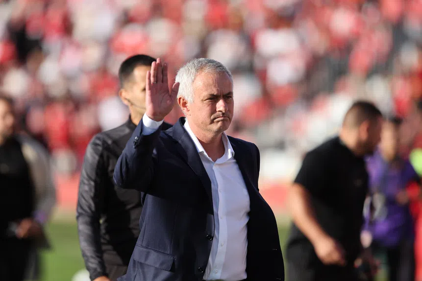 Mourinho regressa! Águias em modo 'Special'