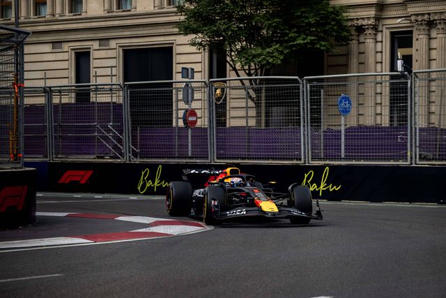 Max Verstappen conquistou a «pole position» no Grande Prémio do Azerbaijão