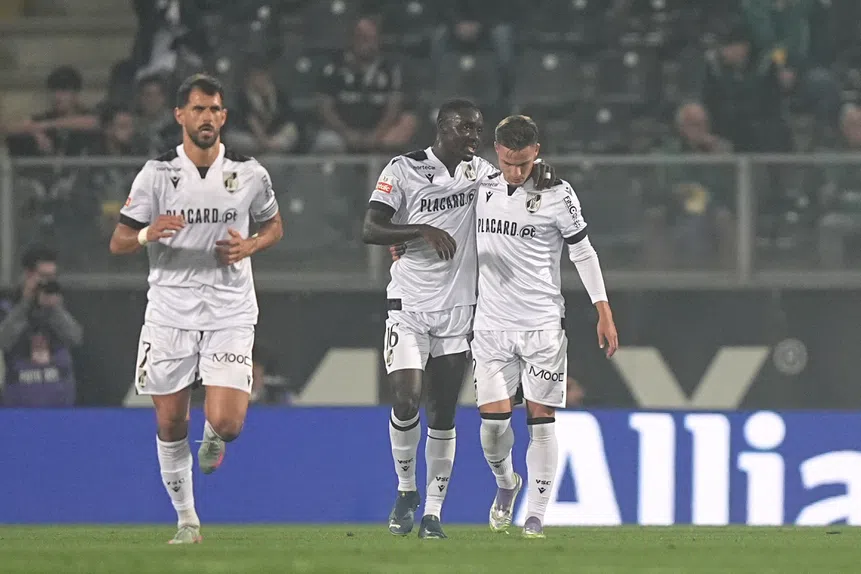 Mitrovic explode Minho com bomba atómica!