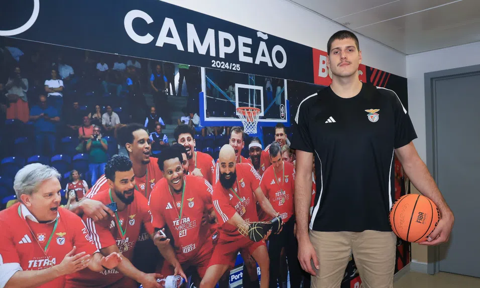 Relvão renova! Águias blindam craque