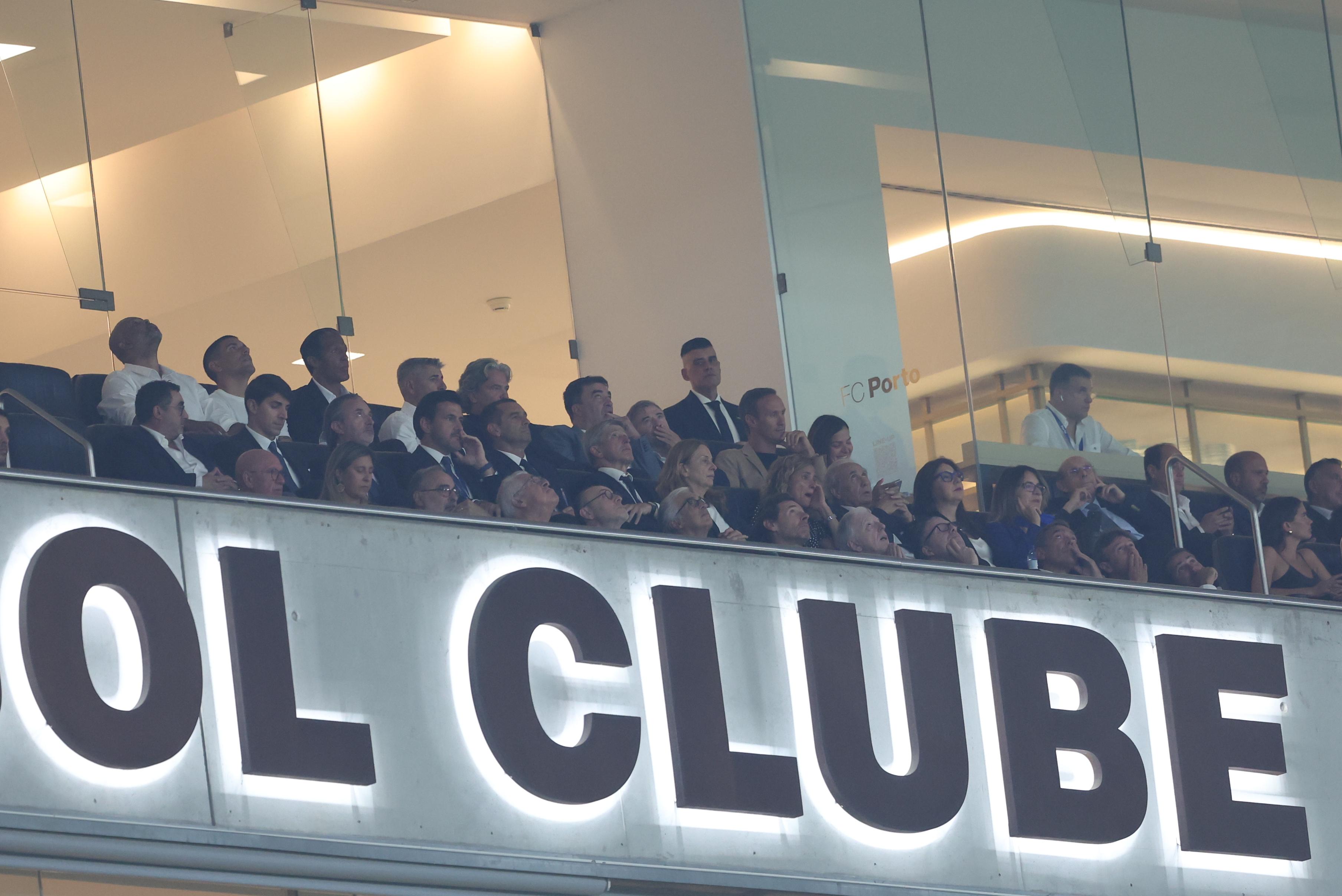 Tribuna no FC Porto-Benfica - Foto: Kapta + / Catarina Morais e Rogério Ferreira
