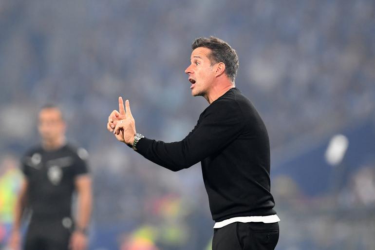 Marco Silva dar instruções no FC Porto-Benfica - Foto: Kapta + / Catarina Morais e Rogério Ferreira