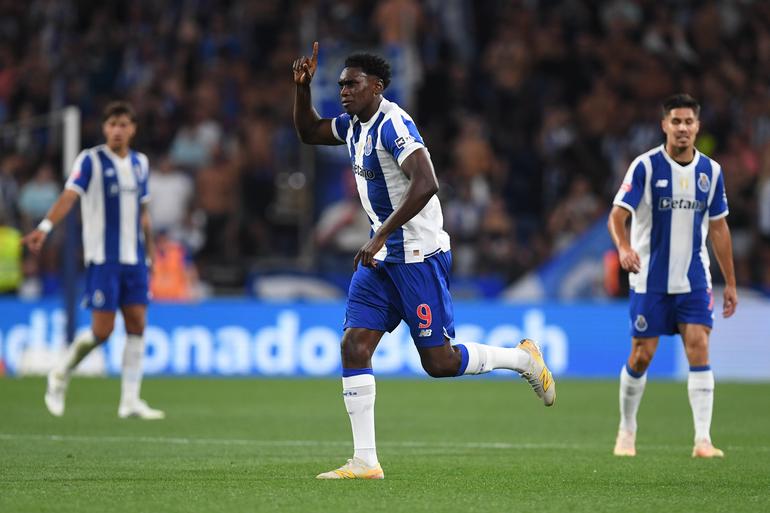 Samu de regresso aos relvados no FC Porto-Benfica - Foto: Kapta + / Catarina Morais e Rogério Ferreira