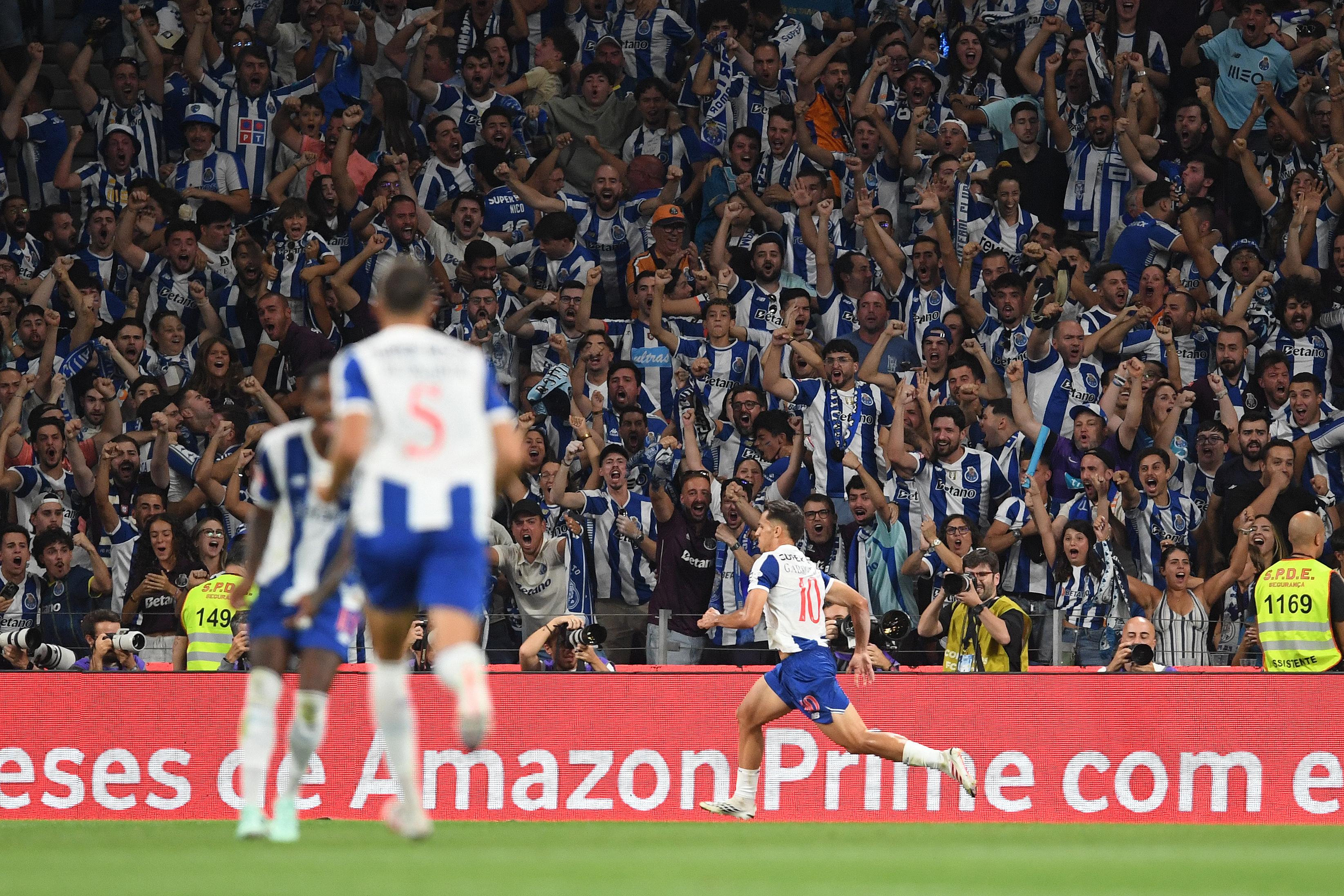 Gabri Veiga festeja no FC Porto-Benfica - Foto: Kapta + / Catarina Morais e Rogério Ferreira