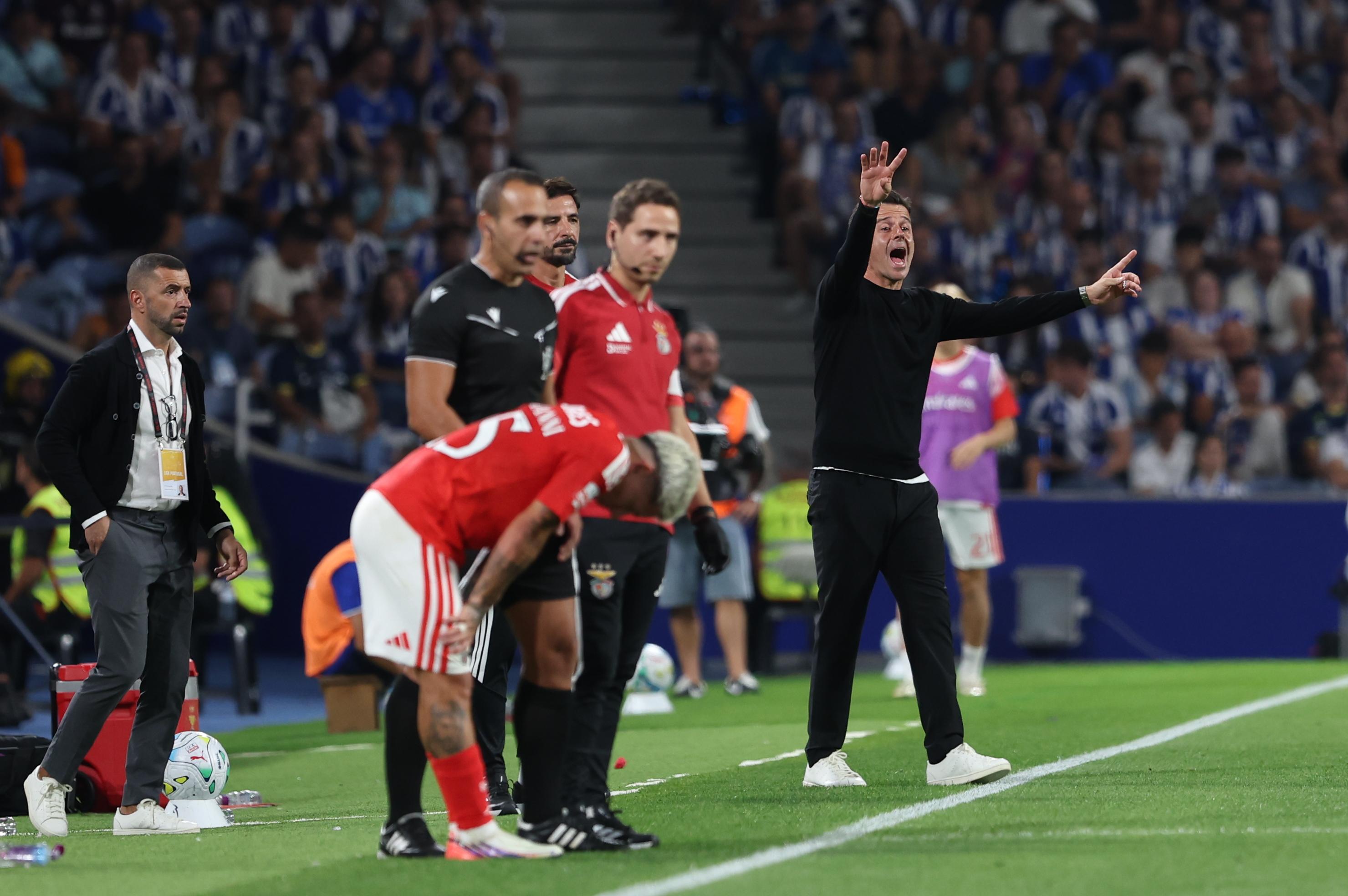 Prestianni teve de sair brevemente por ter sangue na cara no FC Porto-Benfica - Foto: Kapta + / Catarina Morais e Rogério Ferreira