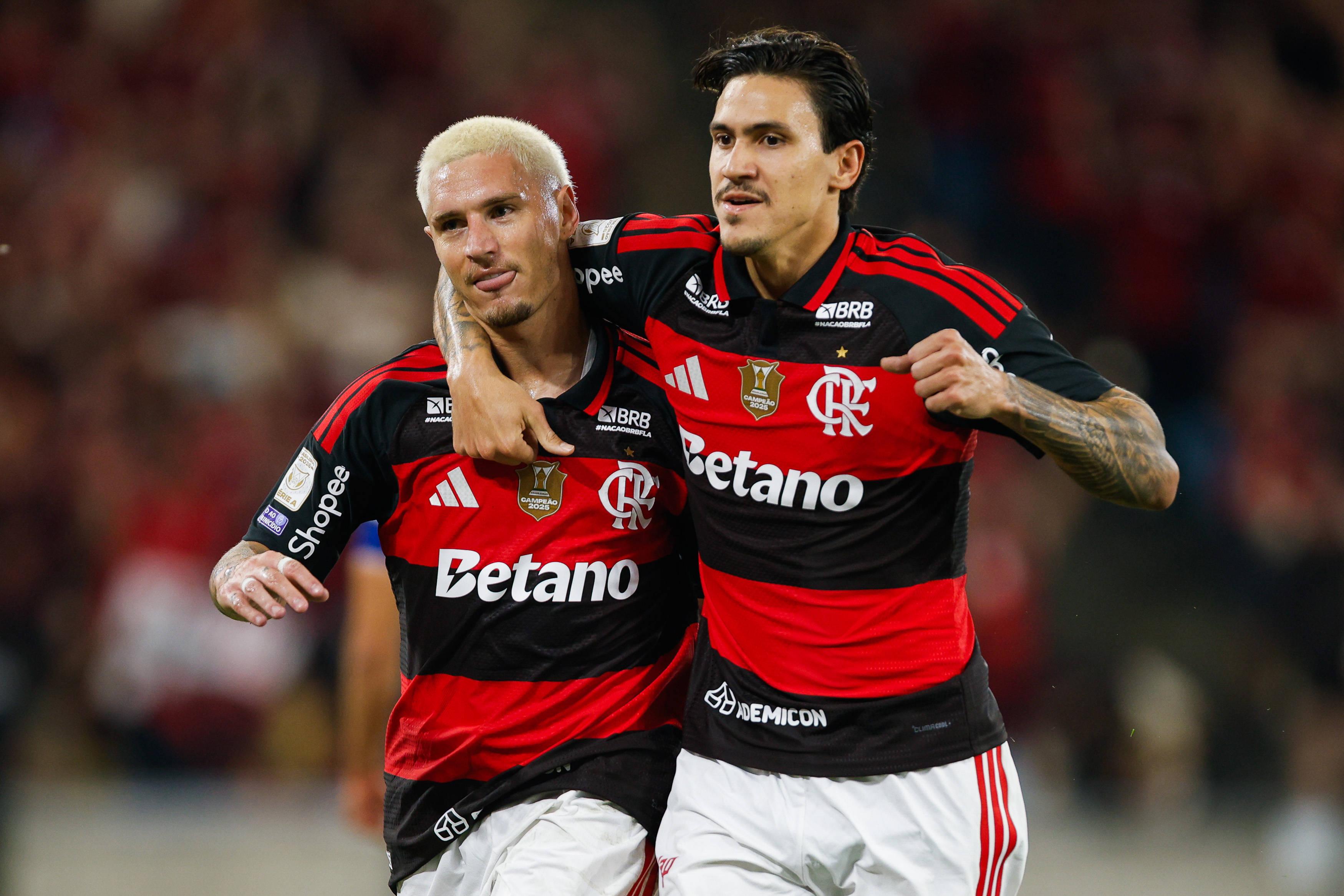 Pedro quebrou seca de golos pelo Flamengo, antes de voltar à seleção do Brasil
