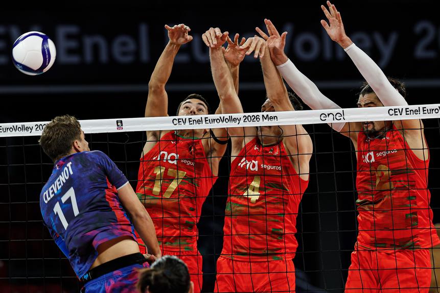 Portugal despediu-se da Bulgária com uma derrota frente à seleção francesa. CEV