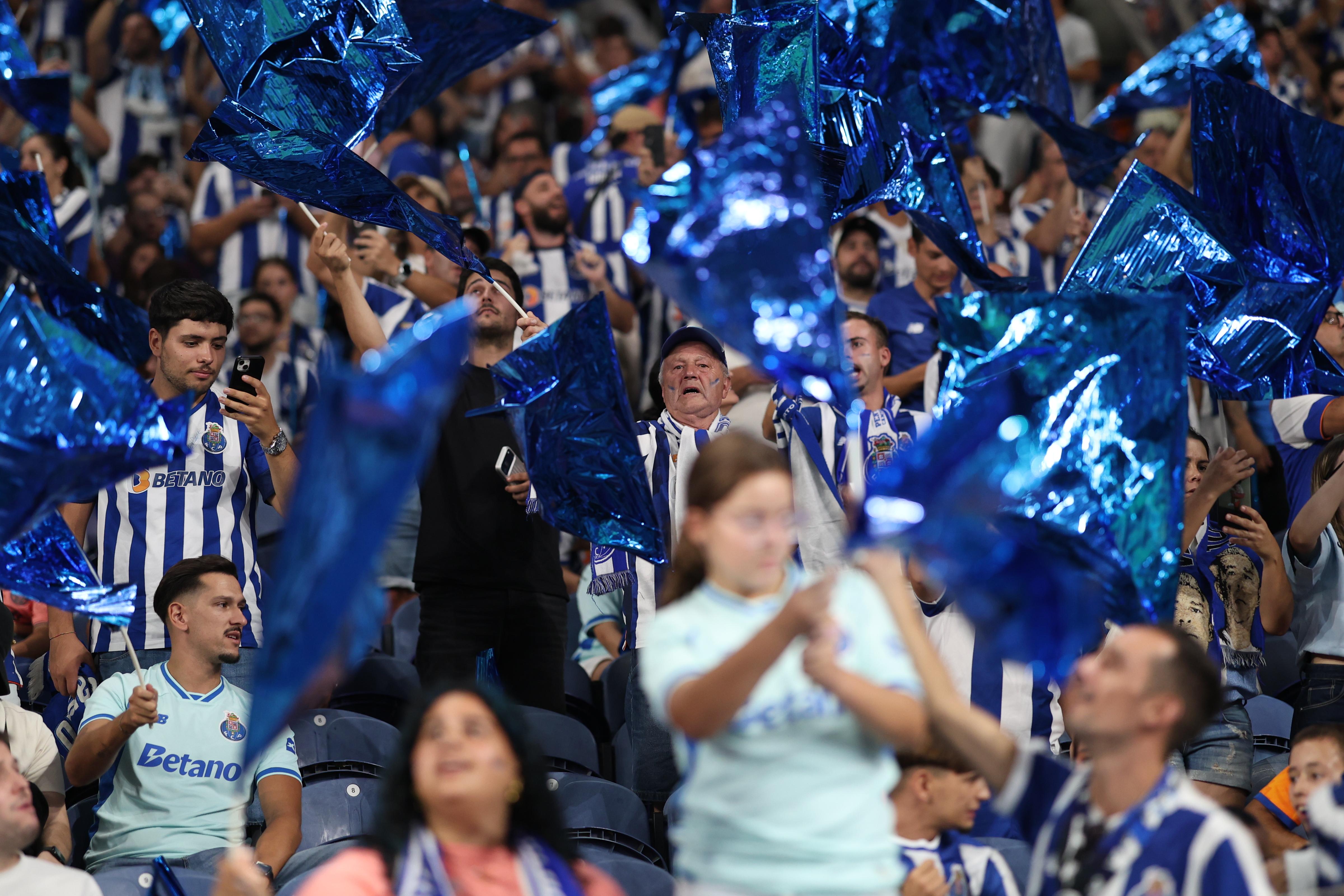 Adeptos portistas no Dragão - Foto: Kapta+/Catarina Morais e Rogério Ferreira
