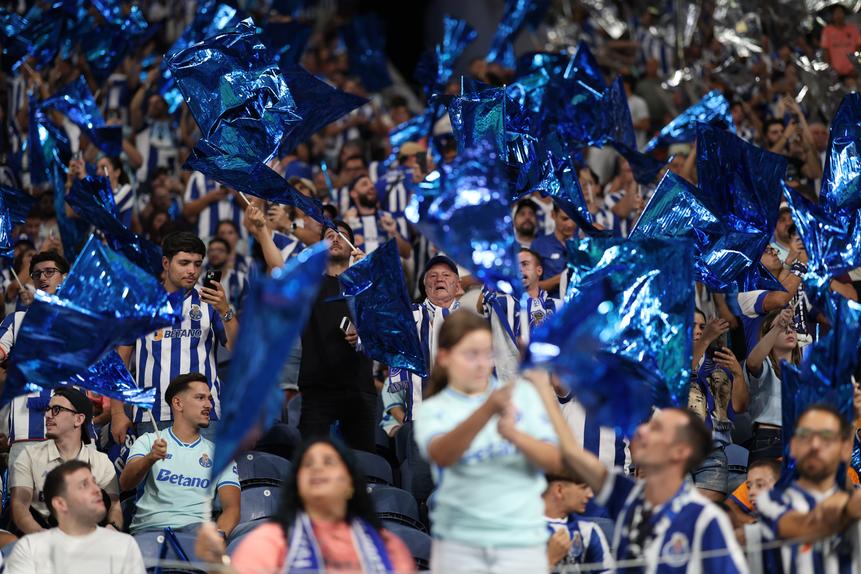 Adeptos portistas no Dragão - Foto: Kapta+/Catarina Morais e Rogério Ferreira