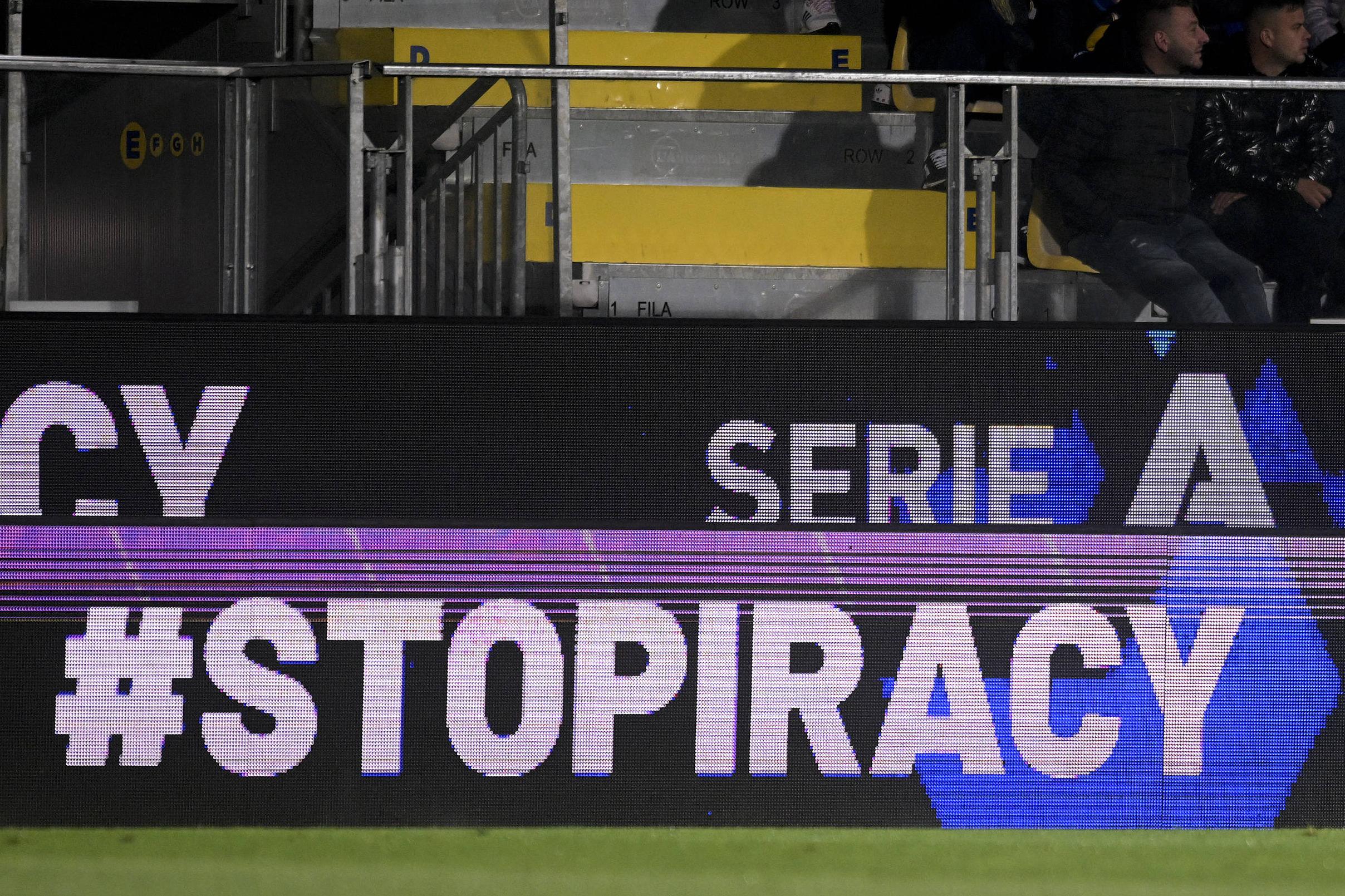 No Futebol Profissional, proteger o produto significa protegê-lo enquanto ele acontece - Foto: Imago