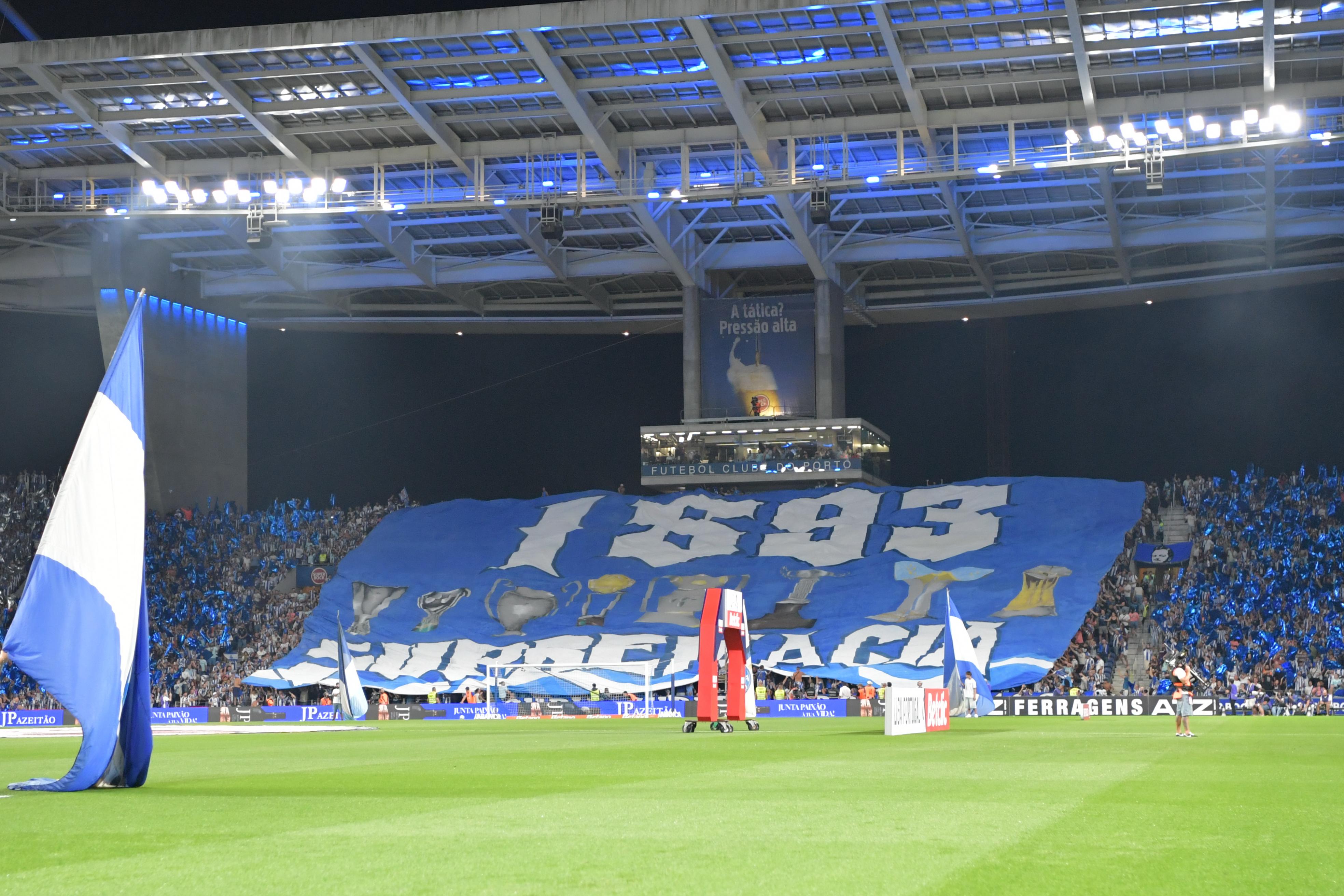 Mensagem do FC Porto para o Benfica - Foto: Kapta + / Catarina Morais e Rogério Ferreira