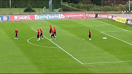 Jogadores do Benfica já pisaram o relvado do Estádio João Paulo II