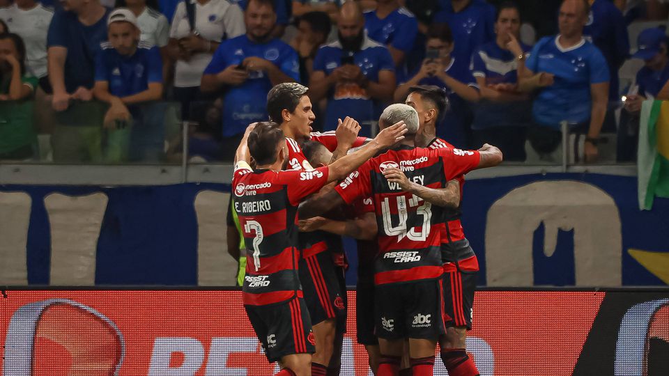 Tite estreia-se com vitória pelo Flamengo em Belo Horizonte