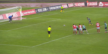 VÍDEO: Aursnes comete penálti e Lusitânia reduz frente ao Benfica